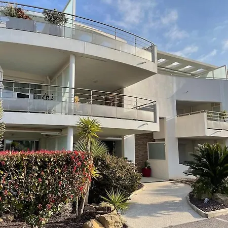 Apartment 21 - Tres Agreable Rdc Avec Terrasse Et Parking Bandol
