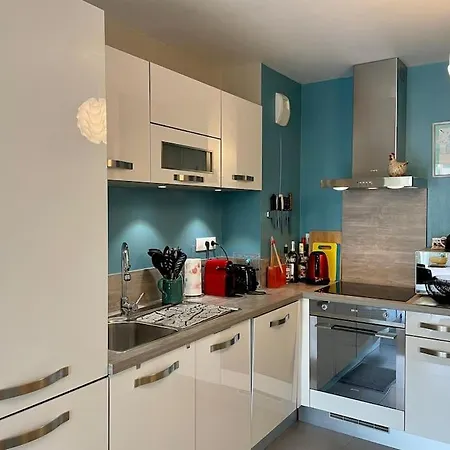 21 - Tres Agreable Rdc Avec Terrasse Et Parking *