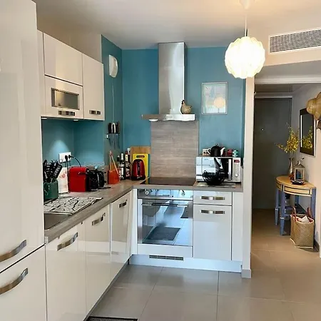 21 - Tres Agreable Rdc Avec Terrasse Et Parking * Bandol