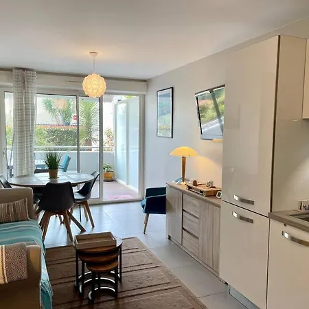 Apartment 21 - Tres Agreable Rdc Avec Terrasse Et Parking Bandol
